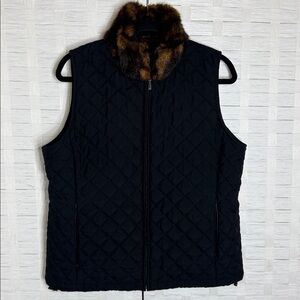 Women's LAUREN RALPH LAUREN Black Zip Quilted Vest w/Faux Fur Collar Size Small